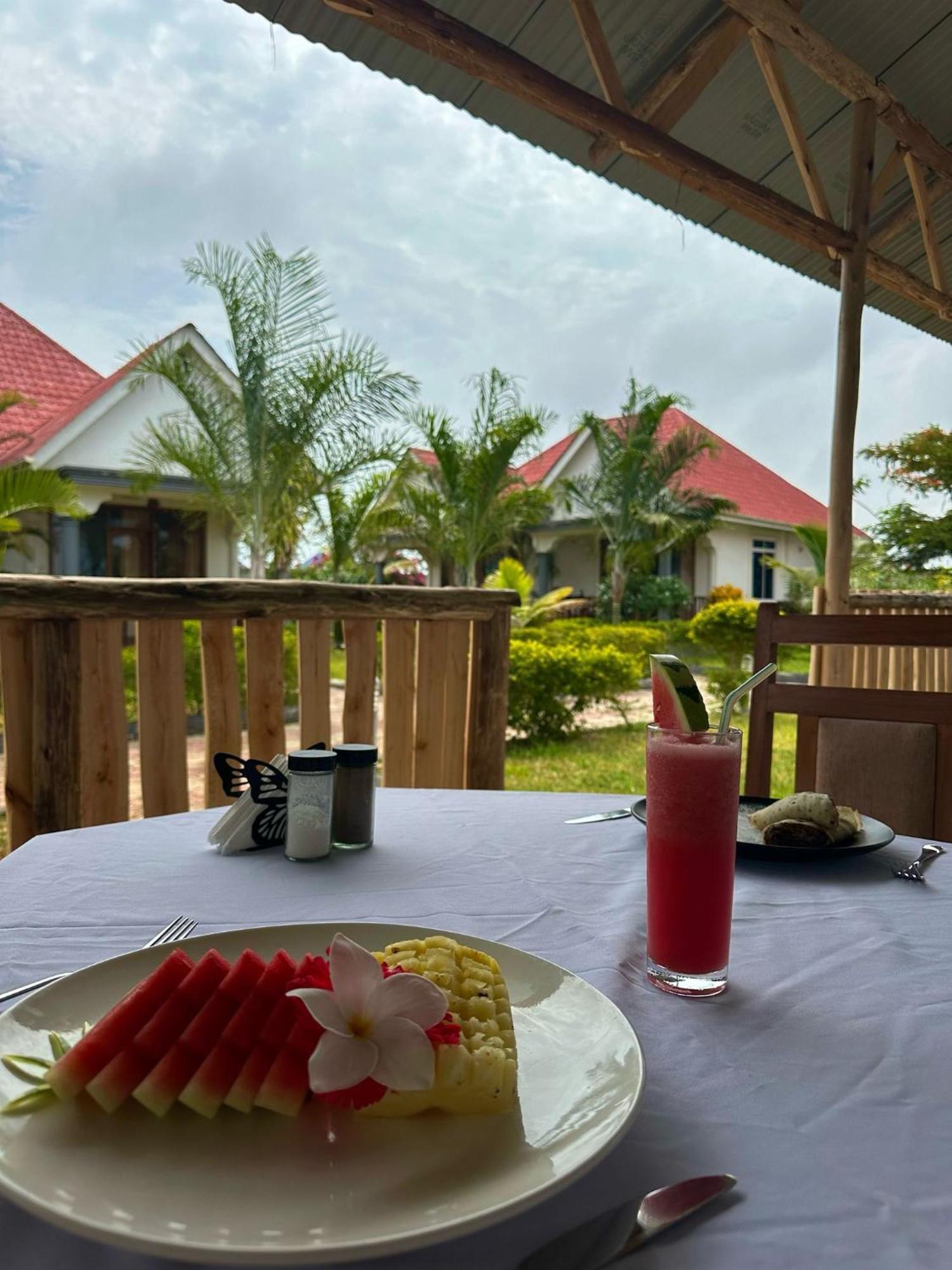 Relax Hotel Taj Nungwi Zewnętrze zdjęcie
